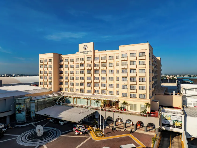 Galería Plaza Veracruz - Image 1