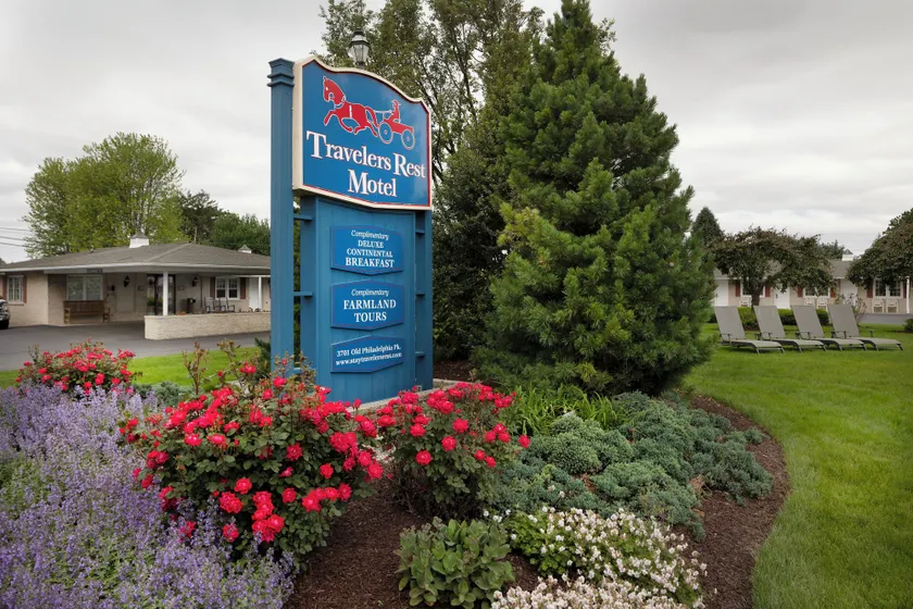Travelers Rest Motel - Image 1