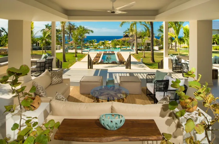 The Cliff Hotel - Image 1