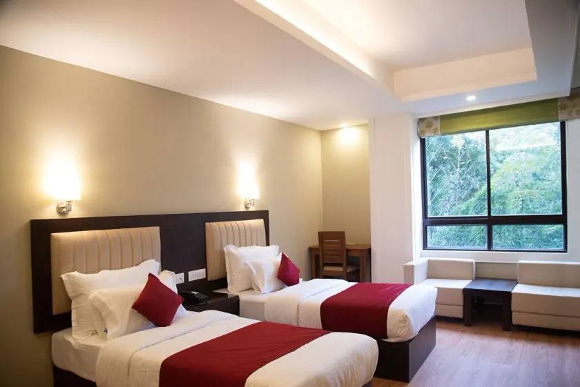 Summit North Star Hotel with Swimming Pool - Zimmer