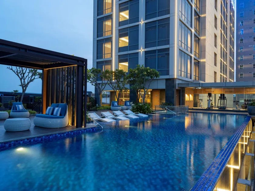 Hilton Garden Inn Jakarta Taman Palem - Image 1