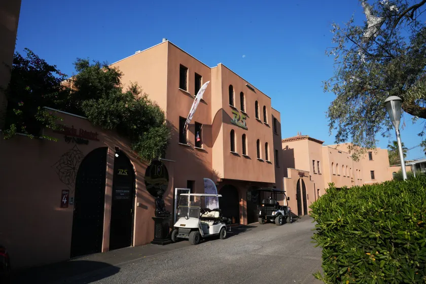 Hôtel Riad 5 Studio Cap Libertin Village Naturiste - Image 1