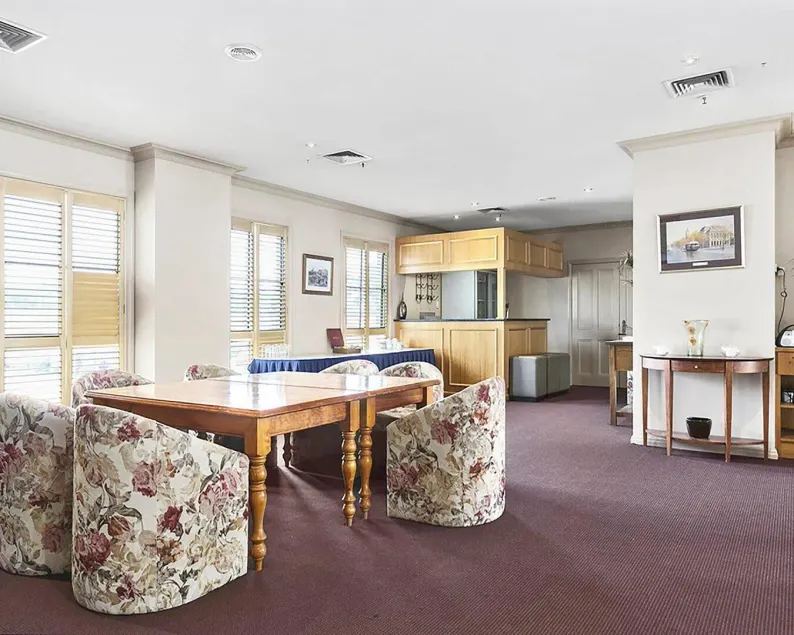 Quality Inn Colonial - Image 1