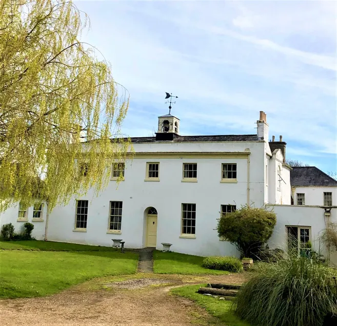 Beachborough Park - Image 1