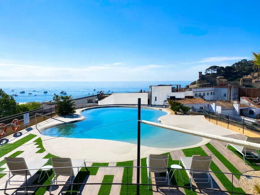 Hotel Delfín 4 Sup - Image 1