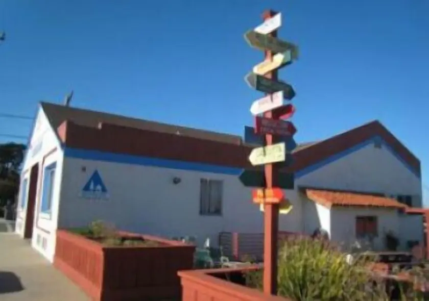 Monterey Hostel - Image 1