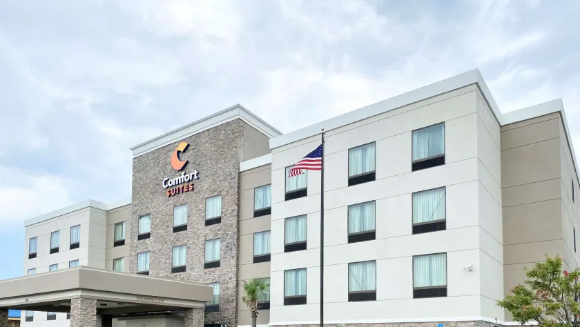 Comfort Suites Byron Warner Robins - Image 1
