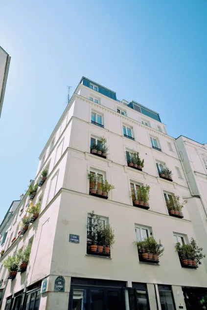 Hôtel Lucien - Image 1