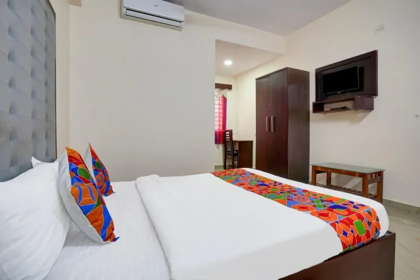 Leo Grand Hotel - Room