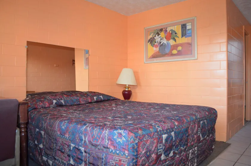 Admiral Motel - Image 1