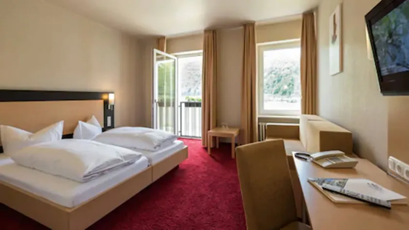 Rheinhotel Lamm - Image 1