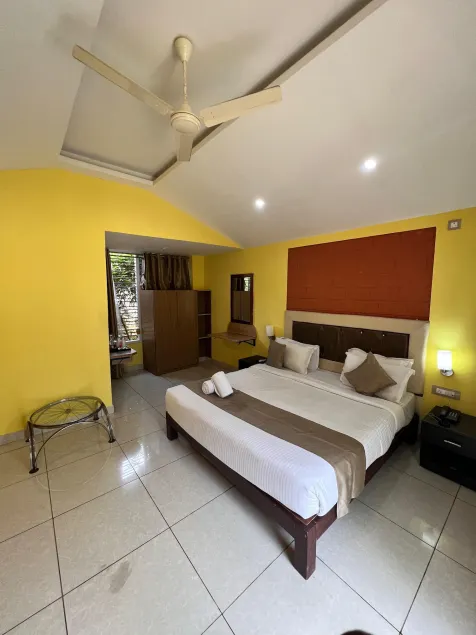 Plumeria Resort - Image 1