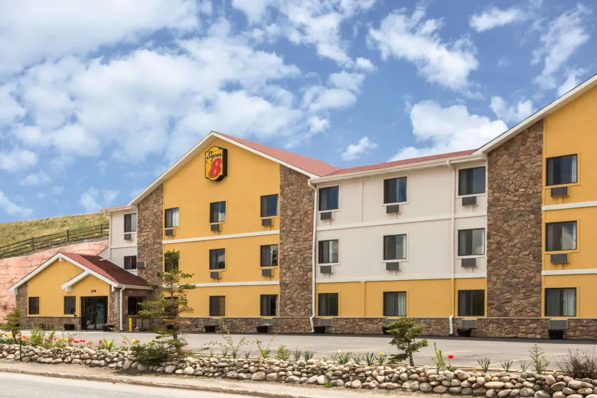 Super 8 by Wyndham Dillon/Breckenridge Area - Image 1