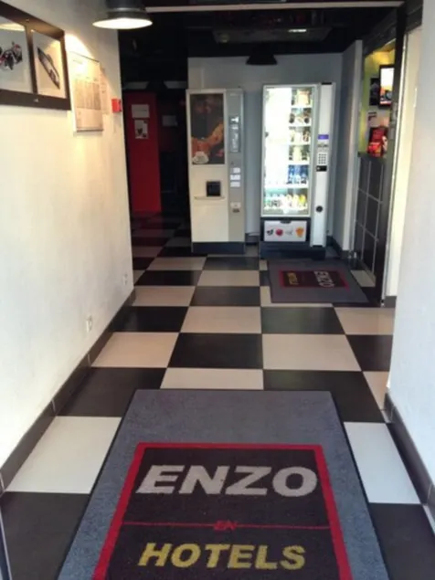 Enzo Hotel Mulhouse Sud Morschwiller le Bas - Interior entrance