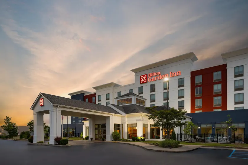 Hilton Garden Inn Memphis/Wolfchase Galleria - Image 1
