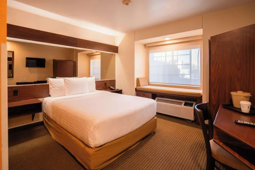 Microtel Inn and Suites by Wyndham Ciudad Juarez, US Consulate - Image 1