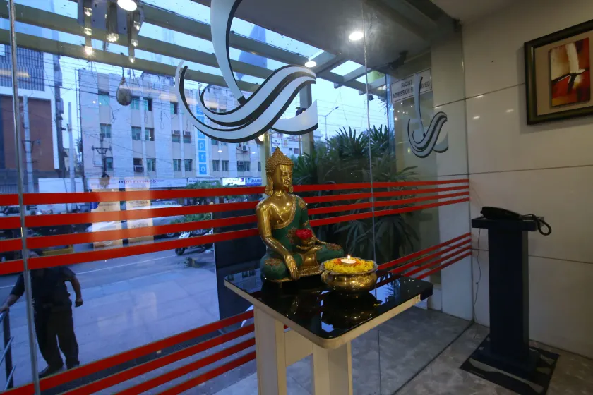 Quality Inn Bez Krishnaa - Entrée intérieure