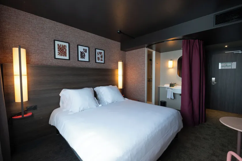 Hotel Oceania Lyon - Image 1