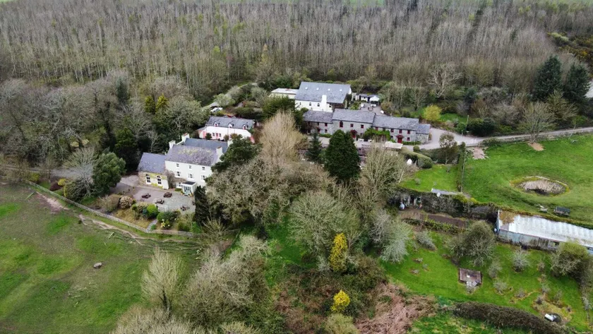 Barnabrow Country House - Image 1