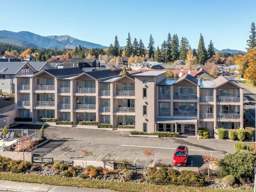Clear Ridge Apartments - Image 1