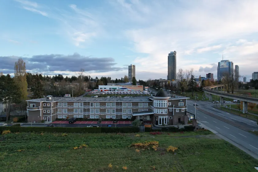 Days Inn by Wyndham Surrey - Image 1