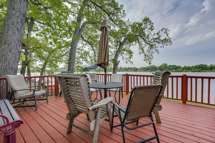 Decatur House: Fishing, Skiing, & Golfing! - Image 1