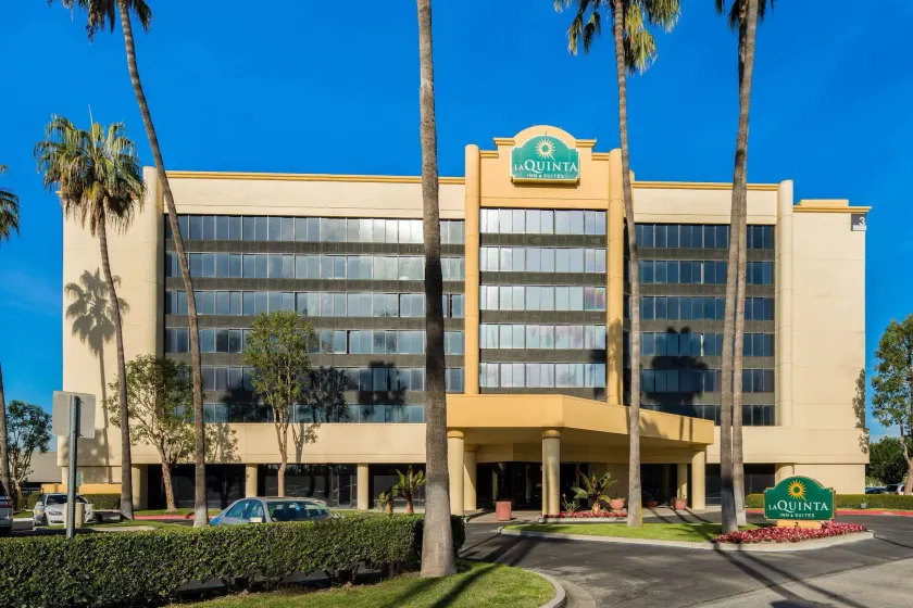 La Quinta by Wyndham Buena Park - Image 1