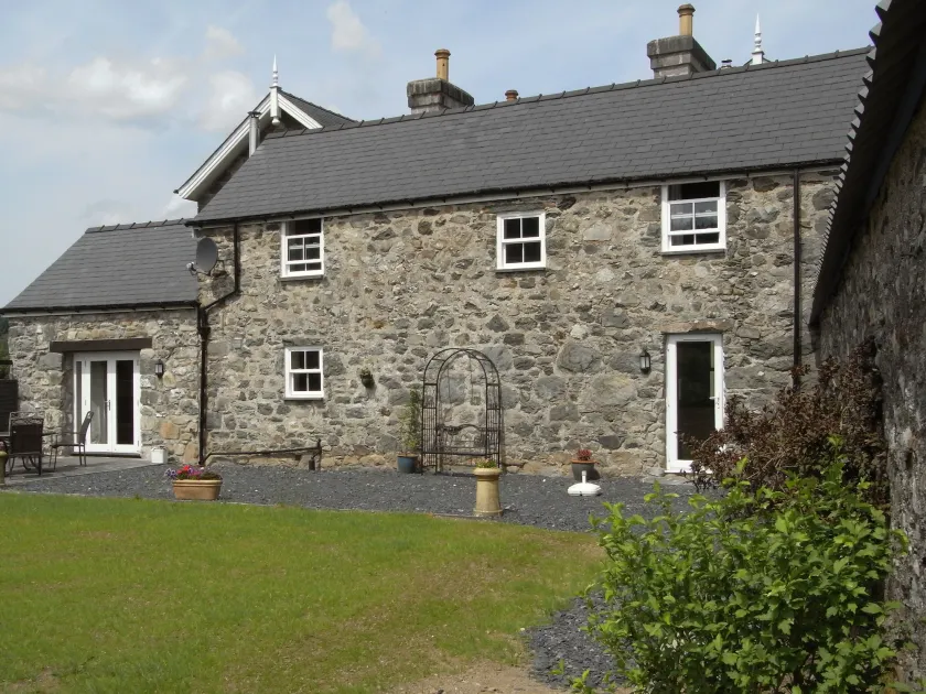 Y Bwythyn at Henfaes - Image 1