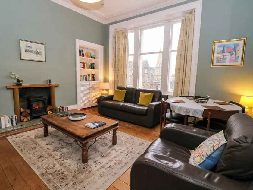 Struan House - Image 1