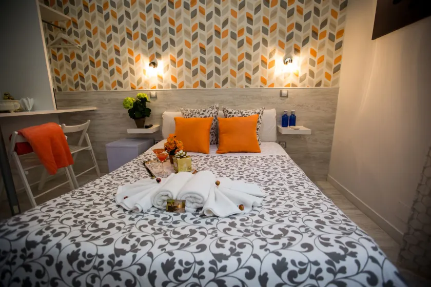 Bloom Inn Madrid - Image 1