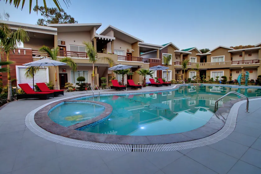 Maulik Mansion Resort - Image 1