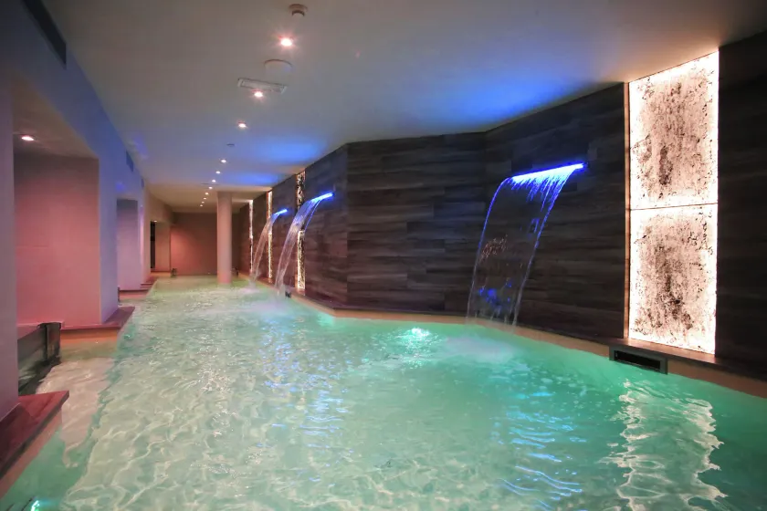 Hotel Columbia Wellness & Spa - Image 1