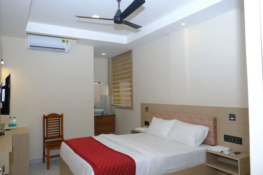 Highway Suites Kochi - Chambre