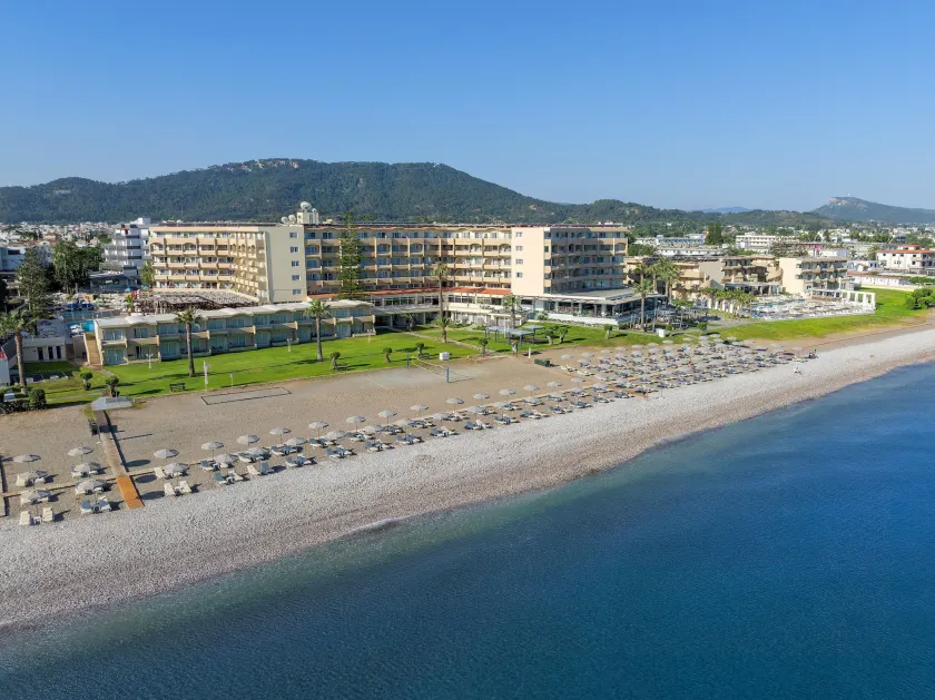 Sun Beach Resort - Image 1