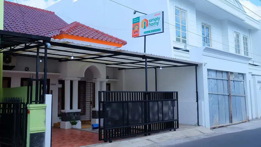 Homestay Syariah Monjali Taman Pelangi by Simply Homy - Image 1