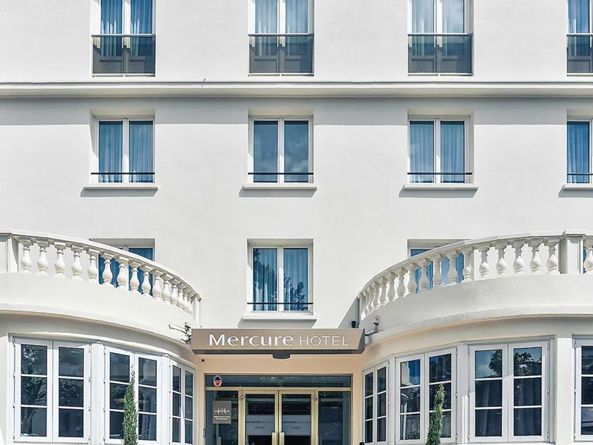 Mercure Paris Saint Cloud Hippodrome - Image 1