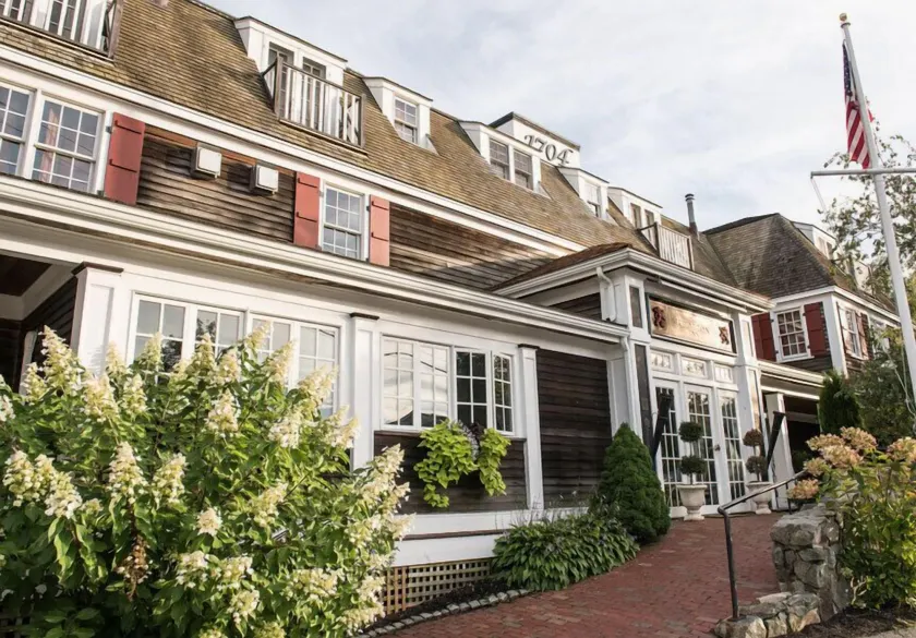 The Red Lion Inn - Image 1