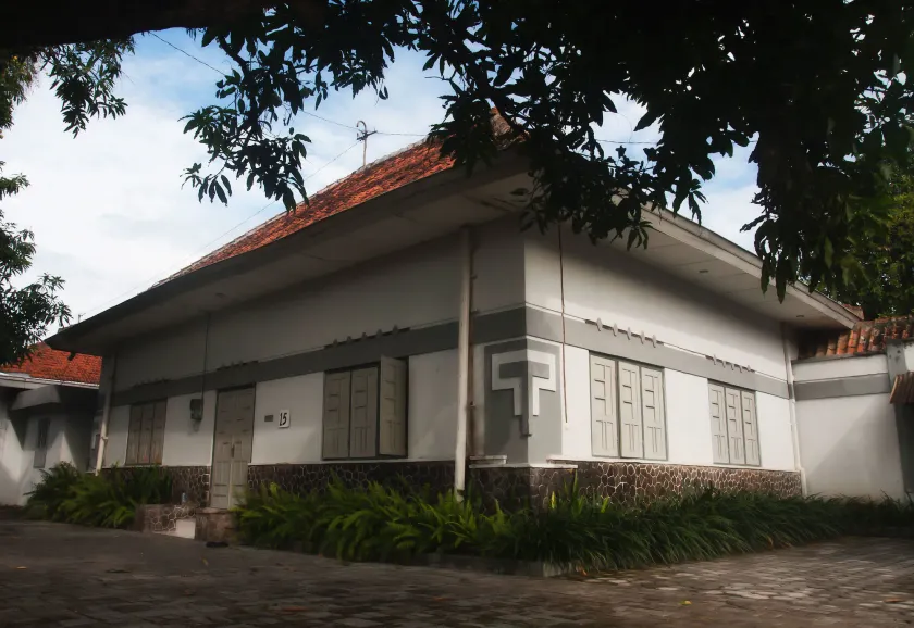 Ndalem Mantrigawen - Image 1