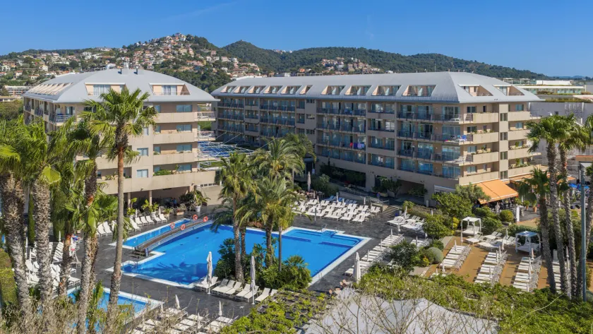 AQUA Hotel Onabrava & Spa 4*Sup - Image 1