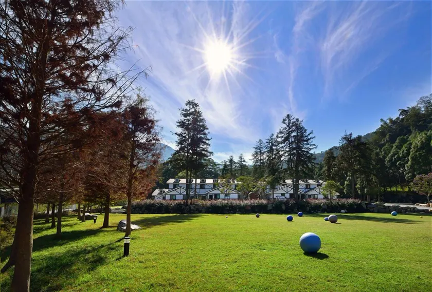 Yo Shen Jing Resorts - Image 1