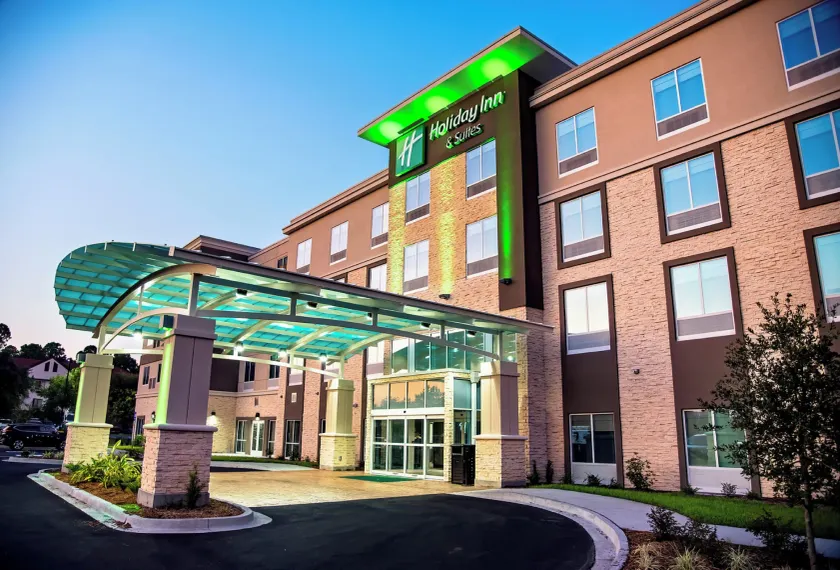 Holiday Inn & Suites - Savannah Airport - Pooler by IHG - Image 1