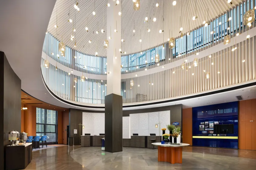 Hampton by Hilton - Hall