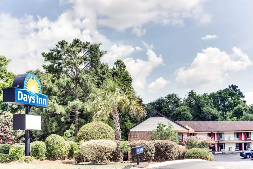 Americas Best Value Inn Aiken - Image 1