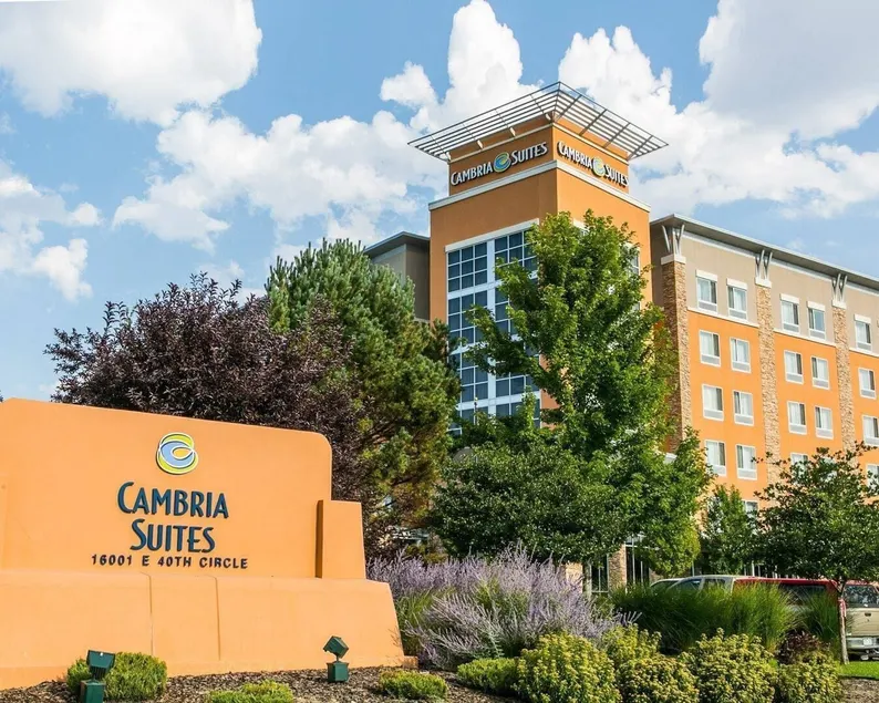Cambria Hotel Denver International Airport - Image 1