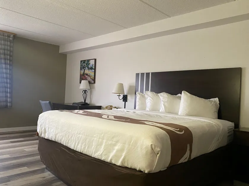 Quality Inn Rhinelander - Image 1