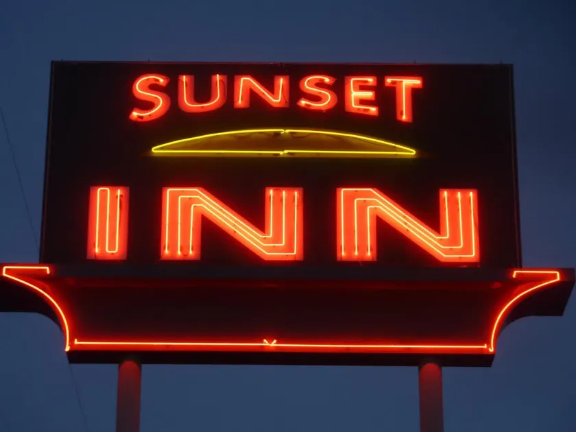 Sunset Inn - Image 1