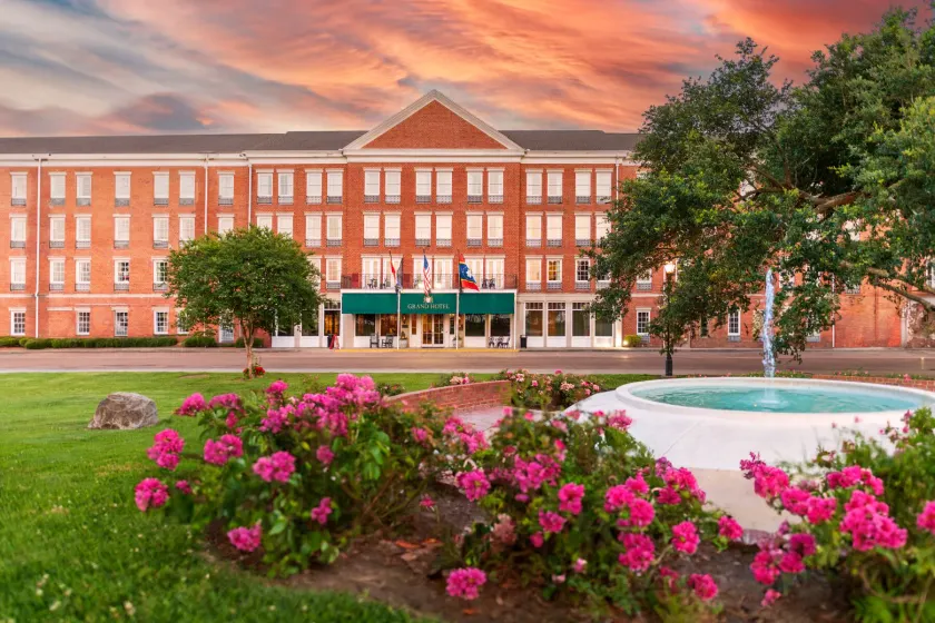 Natchez Grand Hotel On The River - Image 1