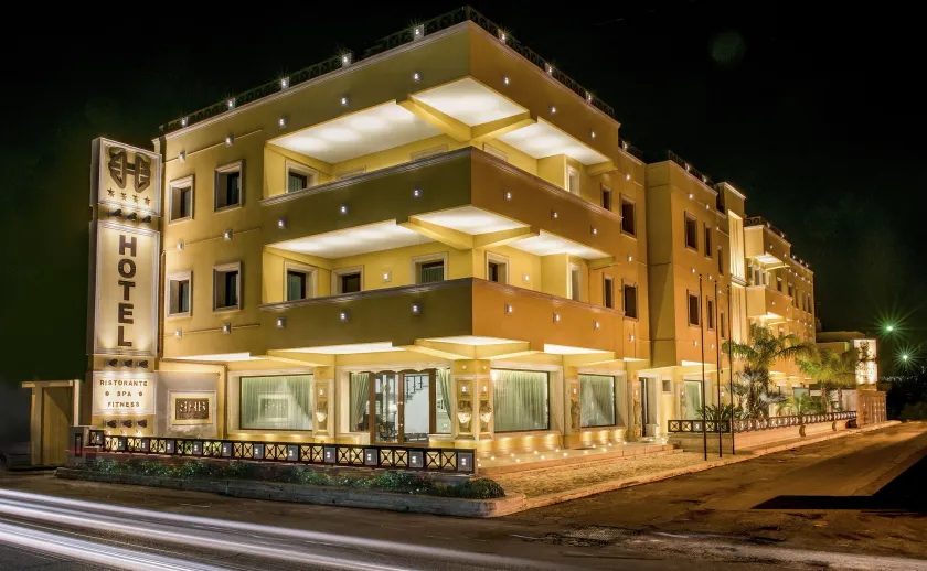 BHB Hotel - Image 1
