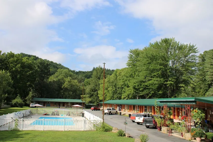 Two Rivers Lodge - Image 1