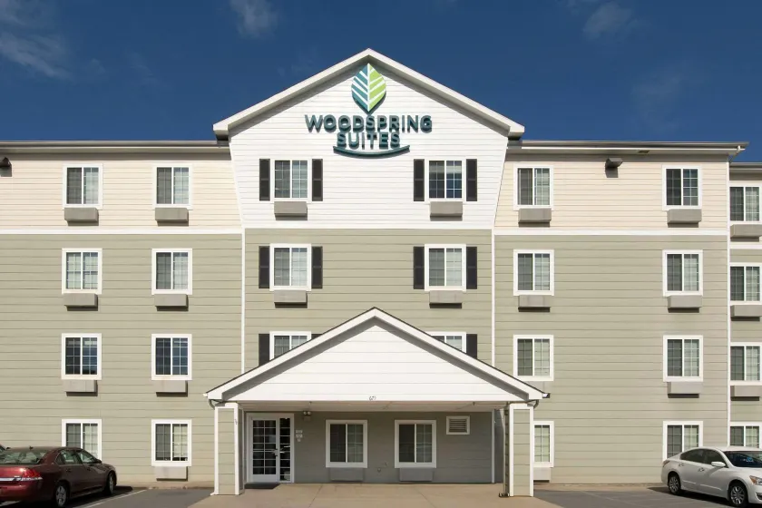 WoodSpring Suites Clarksville Ft. Campbell - Image 1